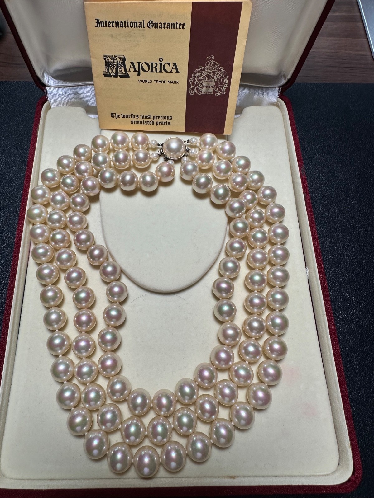 Vintage Majorica Simulated Pearl Necklace w/Box