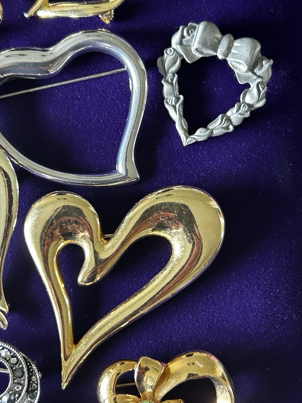 Large Lot Vintage Heart Valentine’s Brooches Inc. Gerry’s Longaberger PD