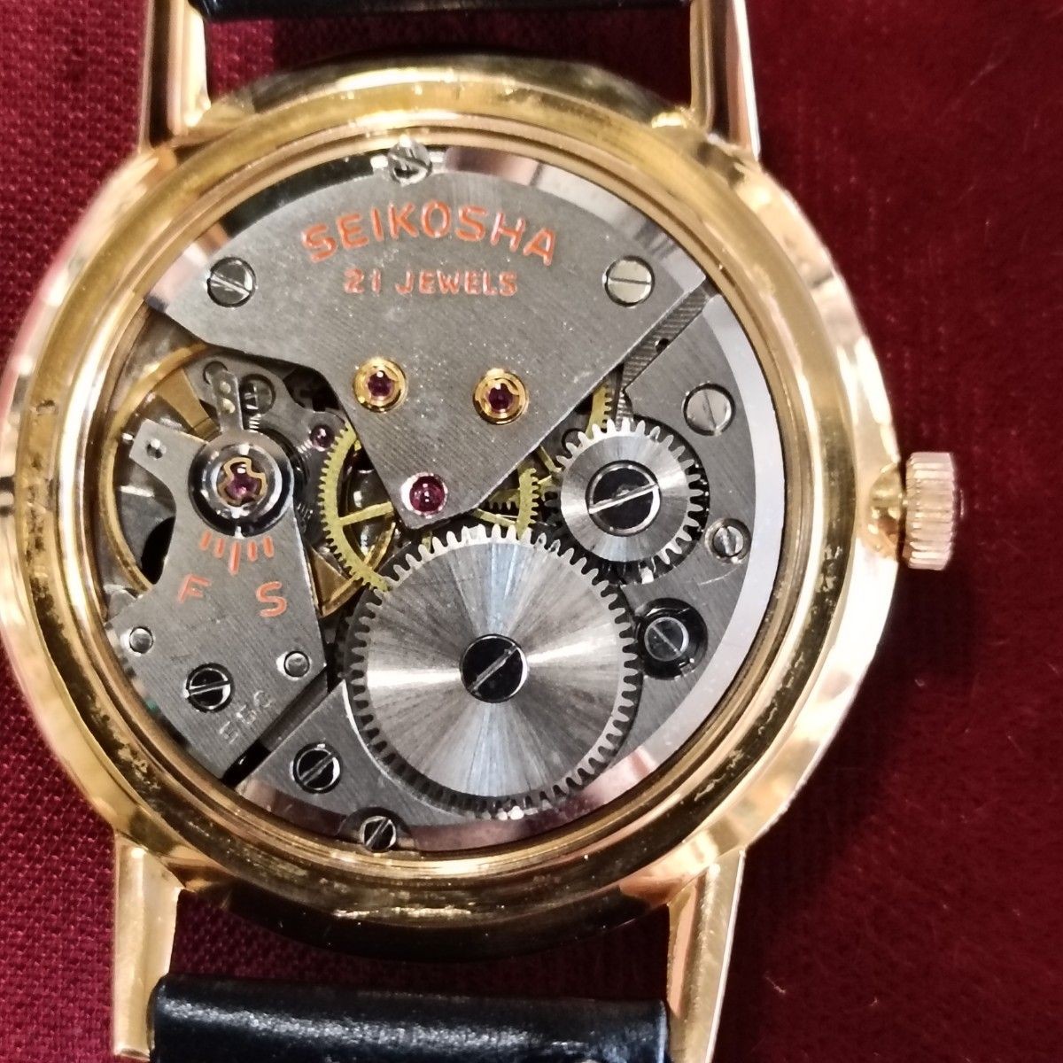 SEIKO Crown Diashock 21 J15003E Gold Dial Manual Wind Mens Watch Japan