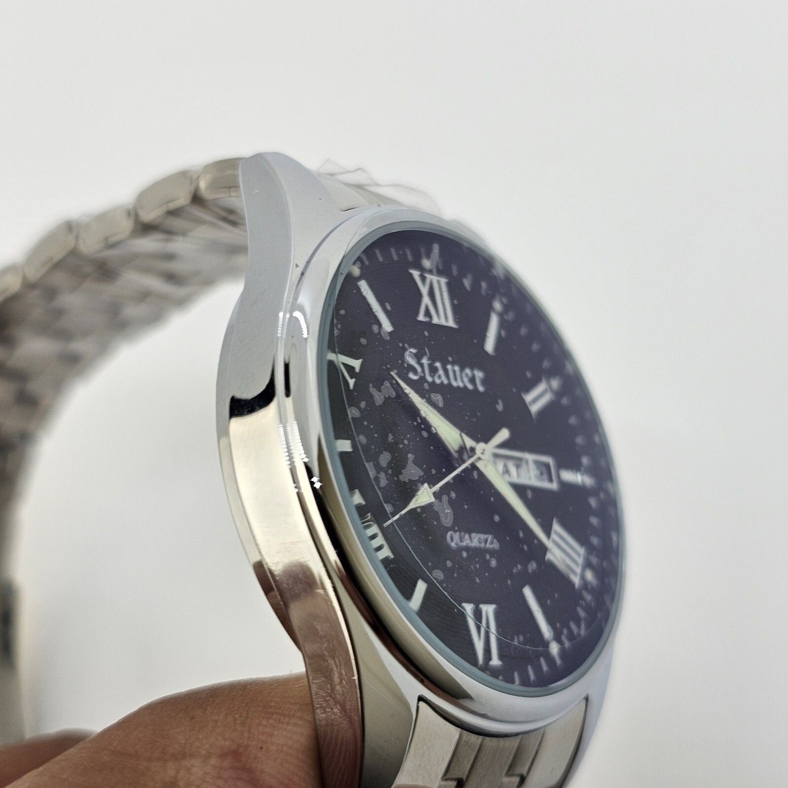 Stauer Men’s Watch 40MM Roman Numerals Blue Dial Day Date Gray Bracelet Band 8″