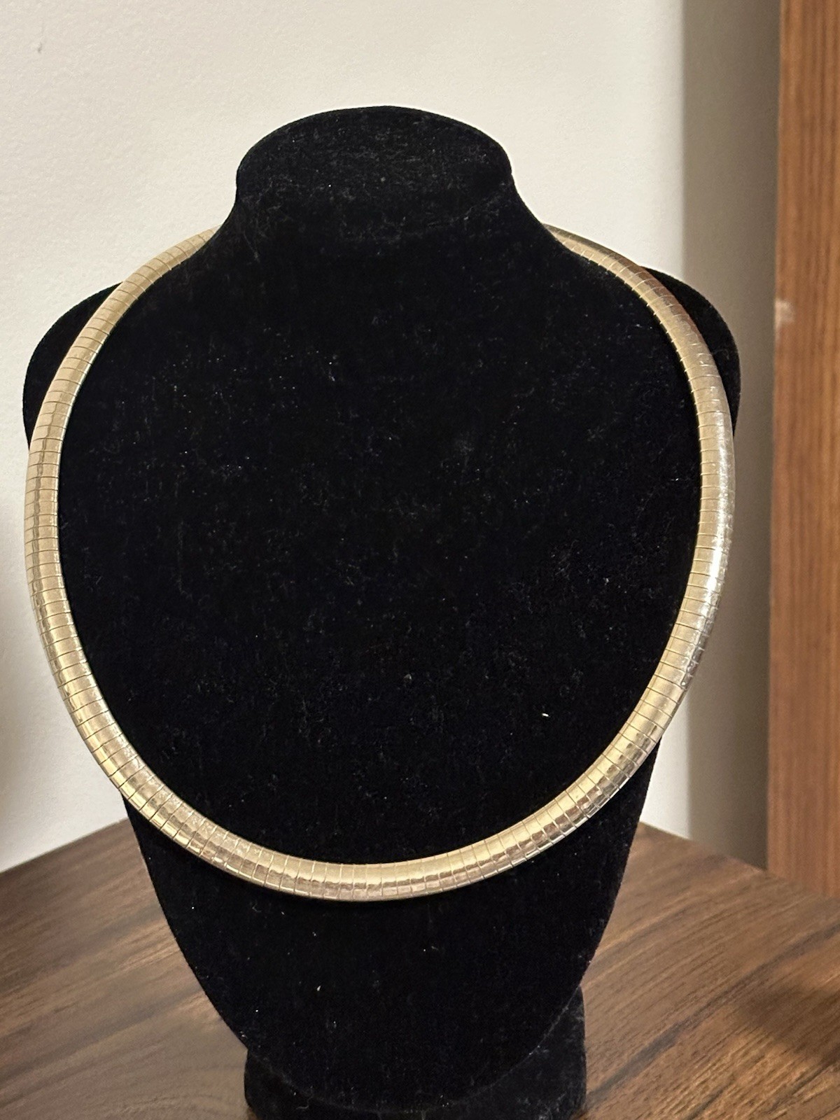 Goldtone OMEGA Necklace 18 Inches Long 1/4 Inch Wide Great Condition Vintage 80s