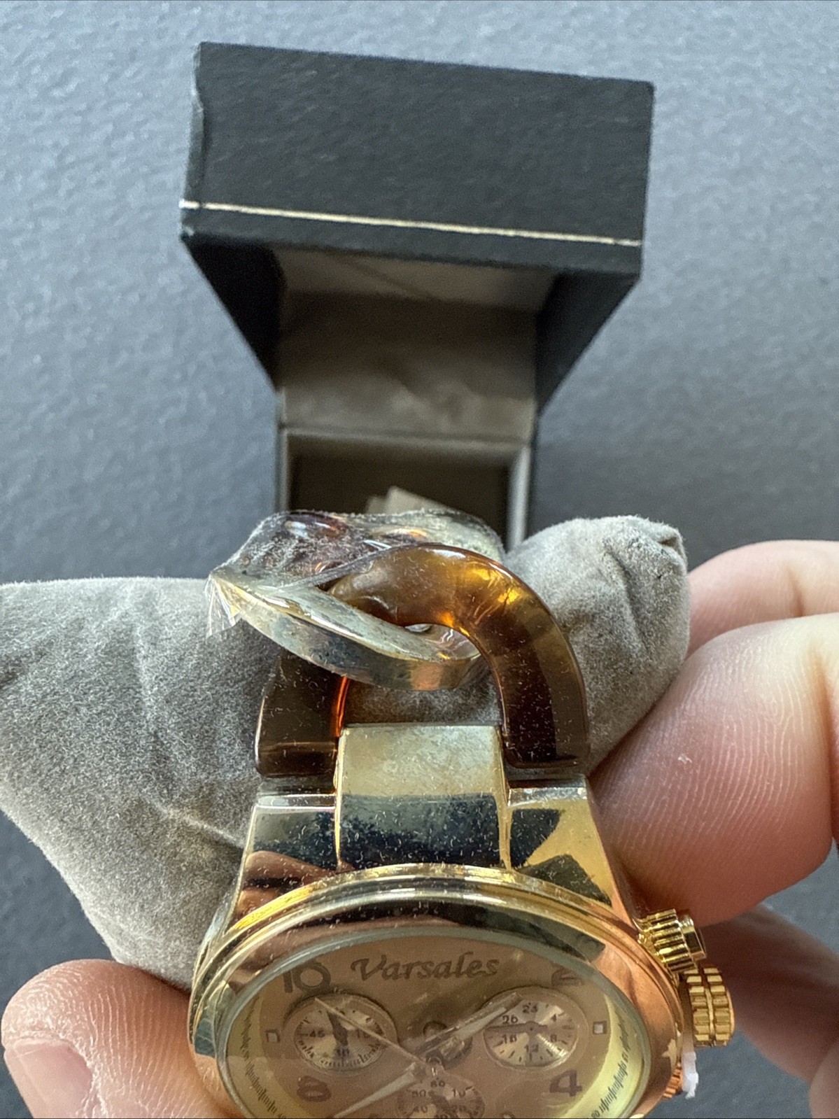 Finetime Quartz Watch Varsales Model Unisex Never Worn Brand New! No battery