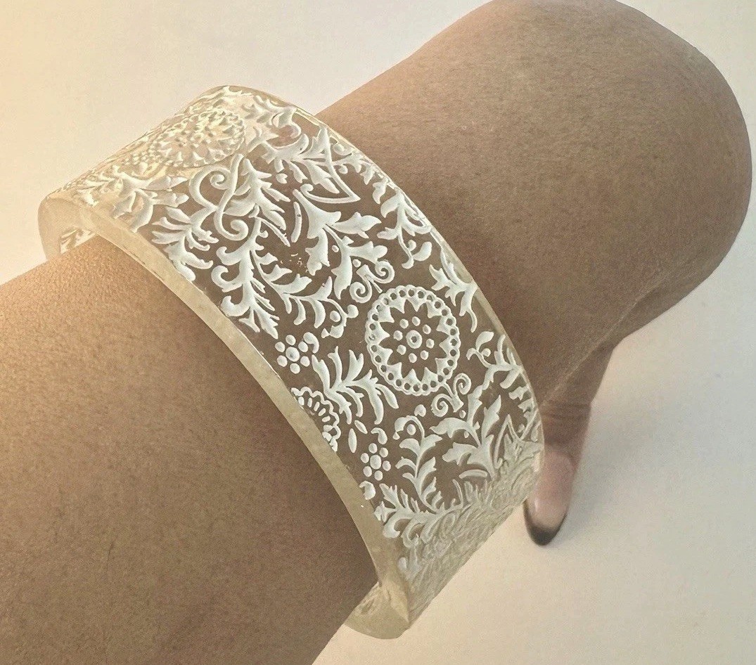Vintage 1950s Carved Lucite Cuff Bracelet – Raised Floral Ethnic Pattern,Painted