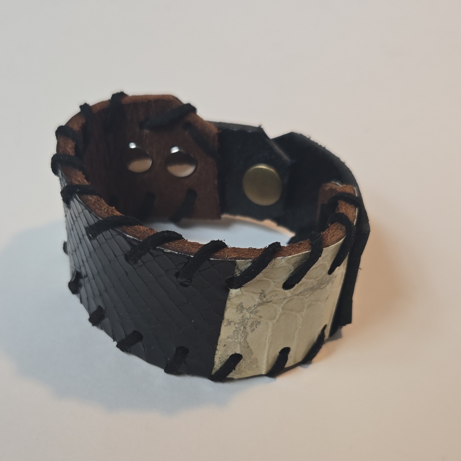 REAL Snakeskin Leather Cuff Style Bracelet, Snap Closure, 8.75 in (Black/White)