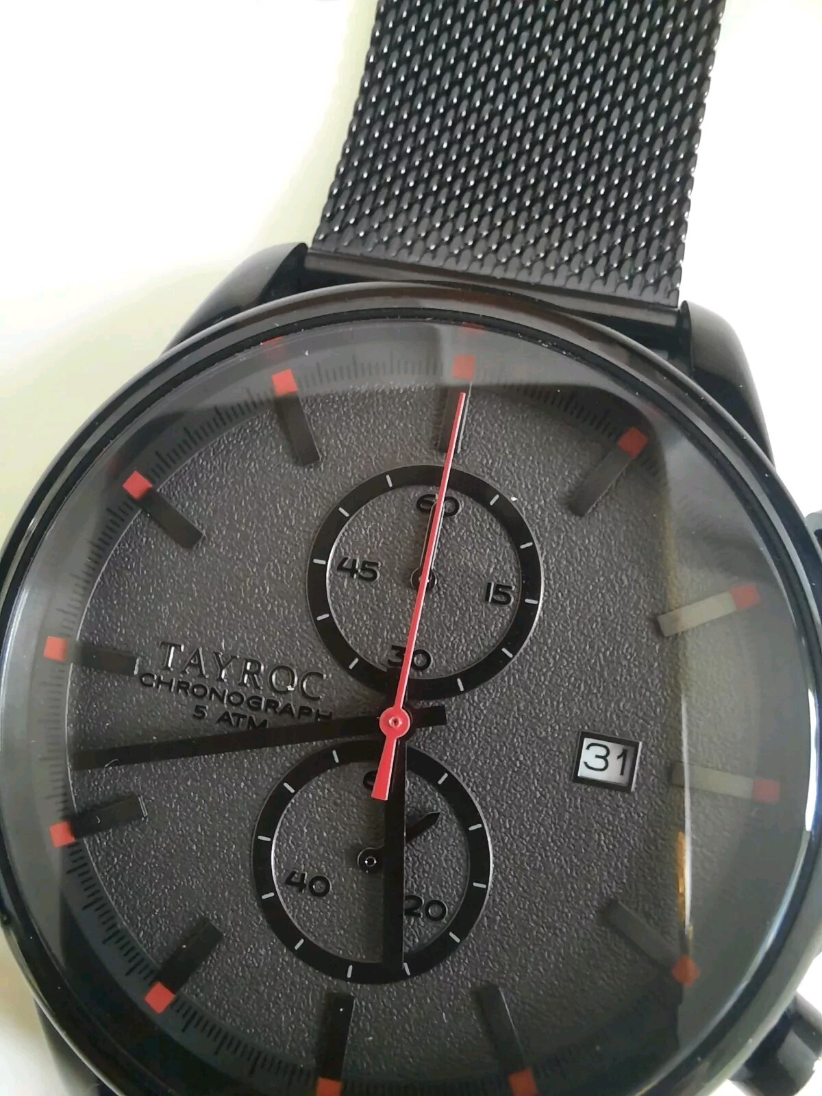 Tayroc Iconic TY338 Black Red 42 mm Chronograph Quartz w Black Mesh