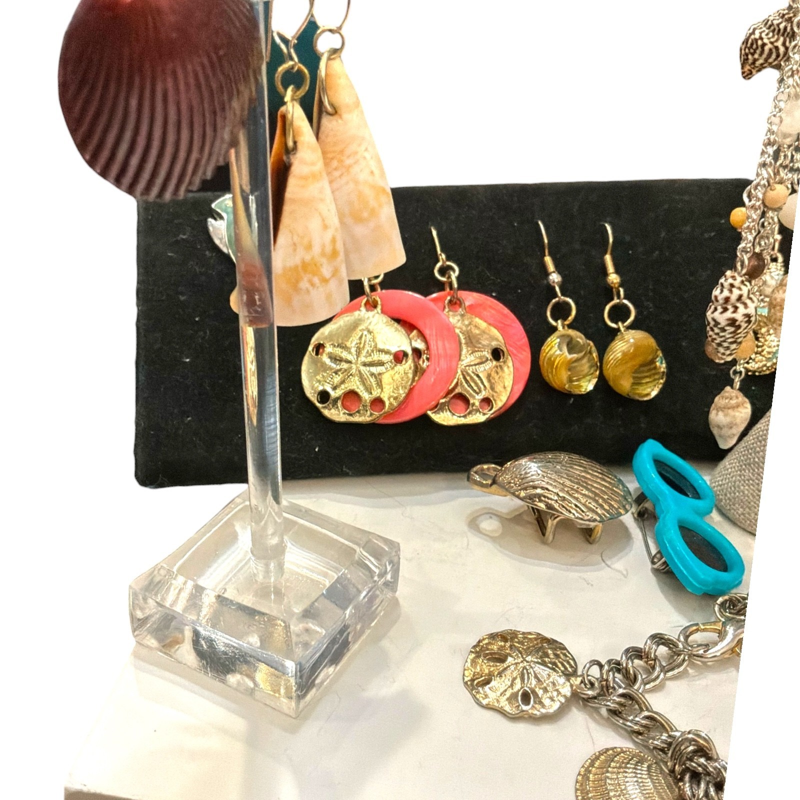 Vintage Costume Jewelry Lot Beach Nautical Sand Dollar Starfish Shell 16+ pcs