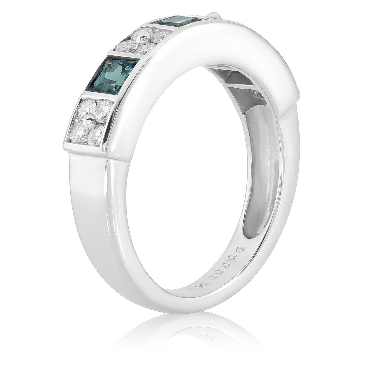 Untreated Alexandrite 0.74 cts in Platinum Ring w 0.30 cts Diamonds / GIA Report