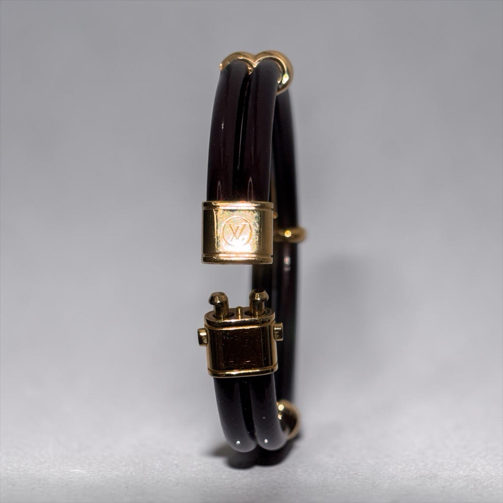 Louis Vuitton Inclusion Lock Bracelet Burgundy Resin Gold w/ Dust Bag
