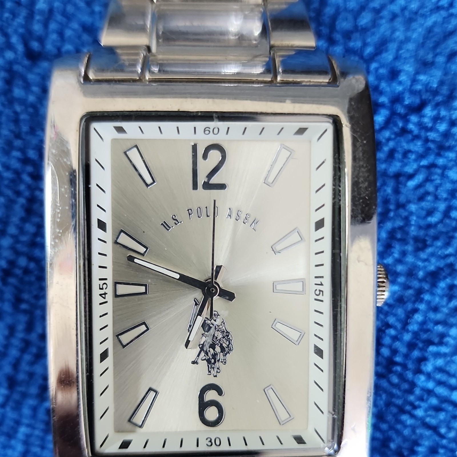 U.S. Polo Assn. Quartz Analog Rectangular Silver Dial Watch Box Extra Strap