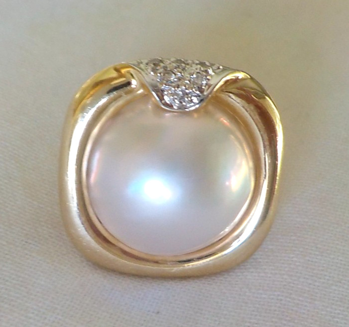 14K Yellow Gold Mabe Pearl Diamond Statement Ring – 6.40 gms, Sz 5.5, 12.8mm