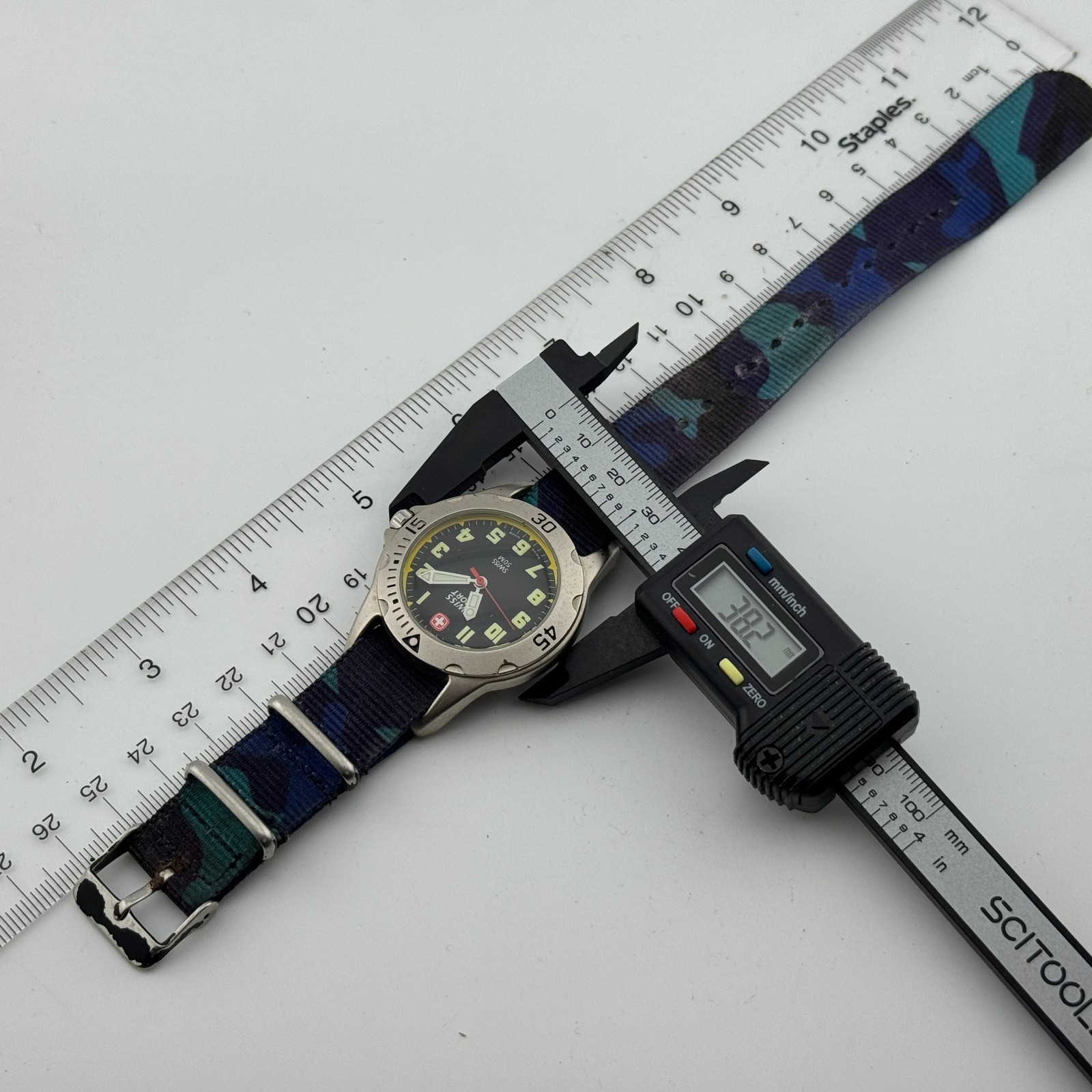 VTG Swiss Sport Quartz Watch Men 50m Silver Black Nylon Band Analog New Battery