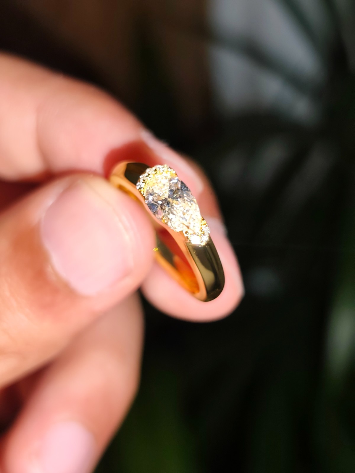 18K Yellow Gold Solitaire Ring 1.01ct Pear Diamond (Brown) IGI Size 5,6,7,8,9,10