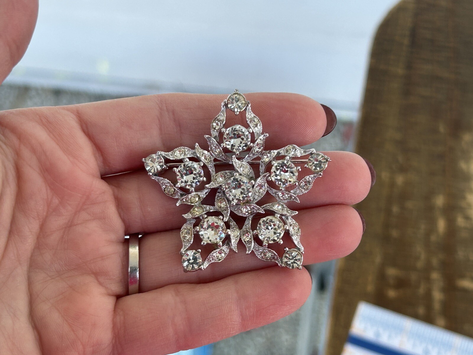 SPARKLING 1940s Vintage Signed Henry Bogoff Chicago White Rhinestone Star Brooch