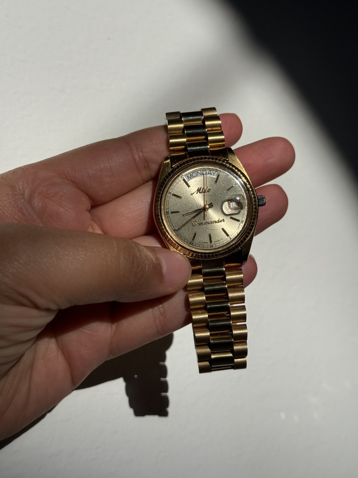 Vintage Mido Commander Day-Date 8299-1 Automatic 25 Jewels Swiss Made Gold 36mm