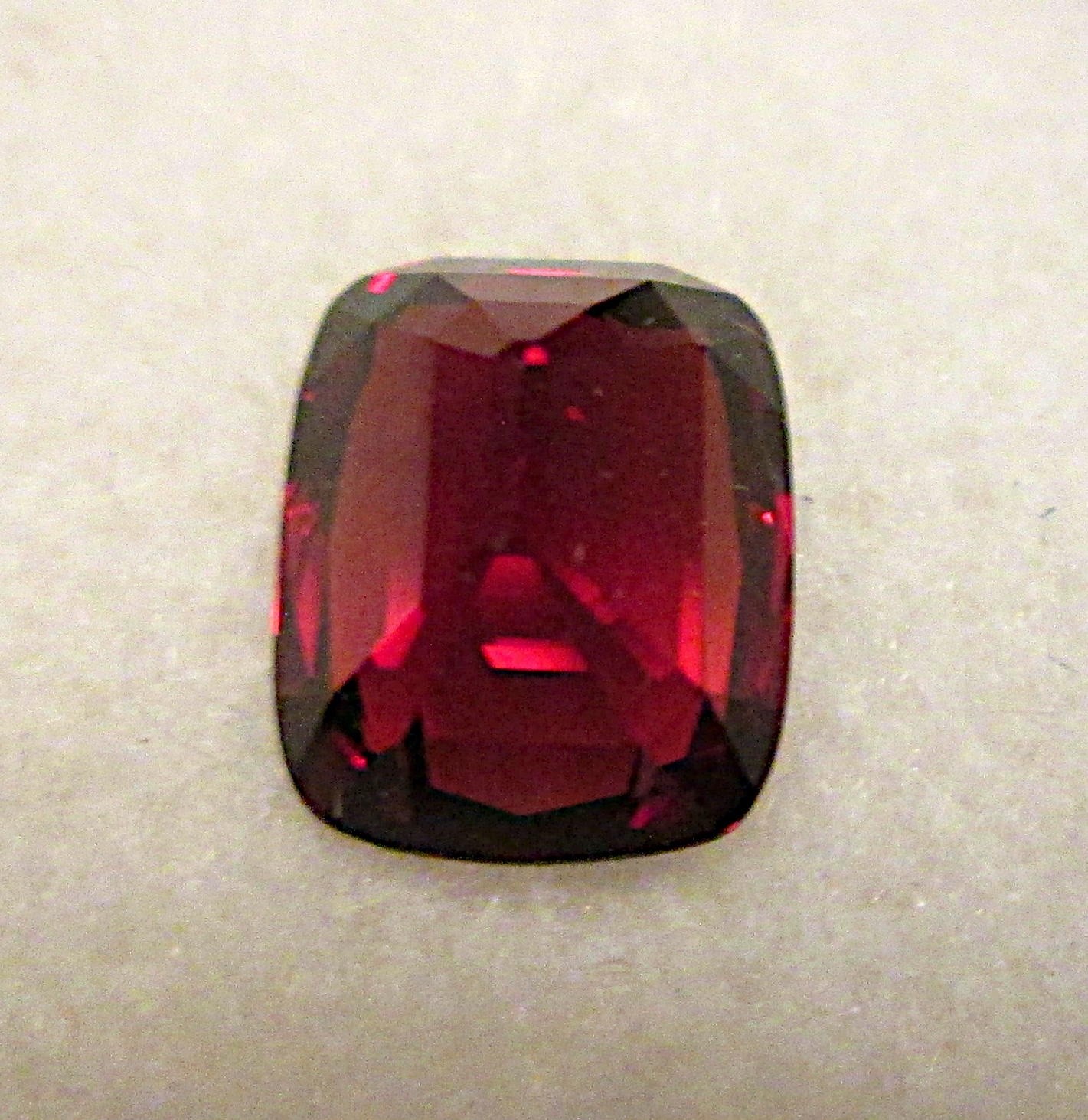 STRIKING 2.56 CT NATURAL NOBEL RED SPINEL FACETED CUSHION CUT MYANMAR