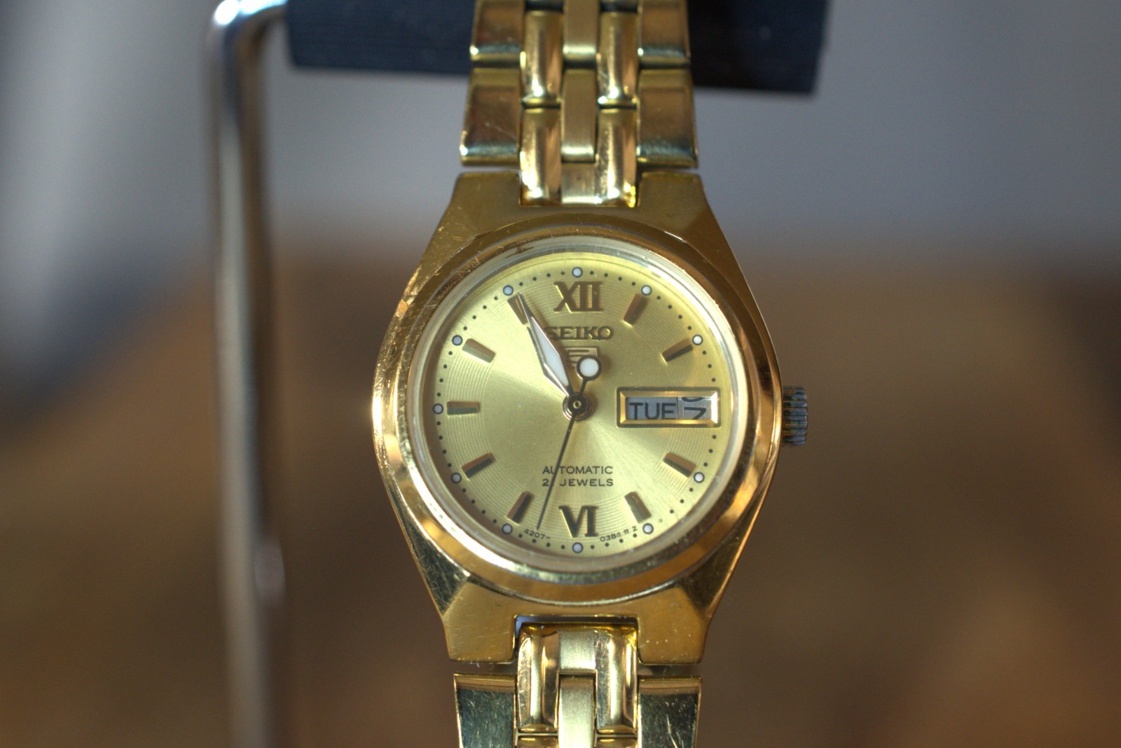 Vintage SEIKO 5 Automatic – 21 jewels – Hardlex Crystal – Mar 1985 – 4207-00W0