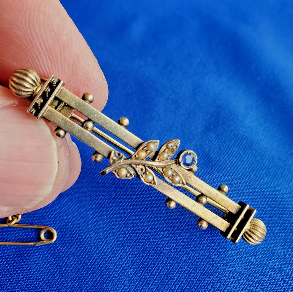 Original VICTORIAN SAPPHIRE PEARL Deco BROOCH 9K GOLD 4.2 GRAMS 2″ INCH Vintage