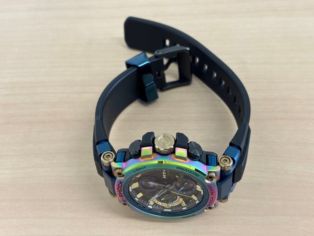 Excellent condition Rare Limited Edition G SHOCK MTG B1000RB 2AJR Radio Solar Ca