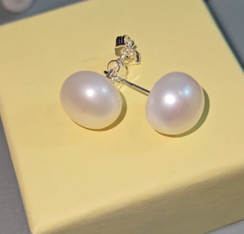 White Akoya Cultured Fresh Water Pearl 925 Sterling Silver 11- 12mm.