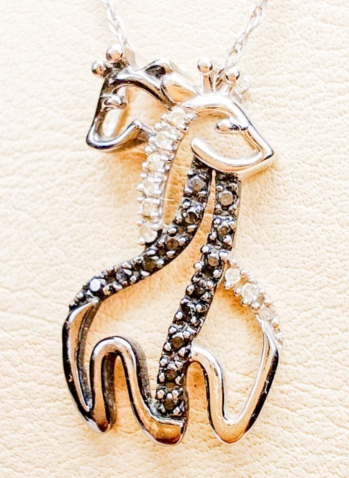 10K White Gold Black & White Diamond Giraffe Necklace Pendant 19″ AV Andin Zales