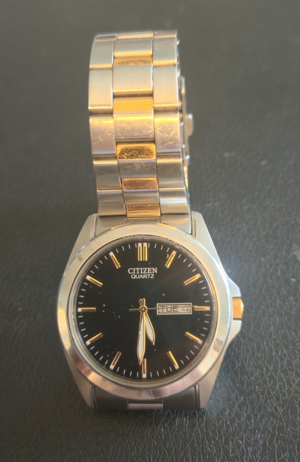 Citizen Quartz Black Dial Two-tone Men’s Watch
