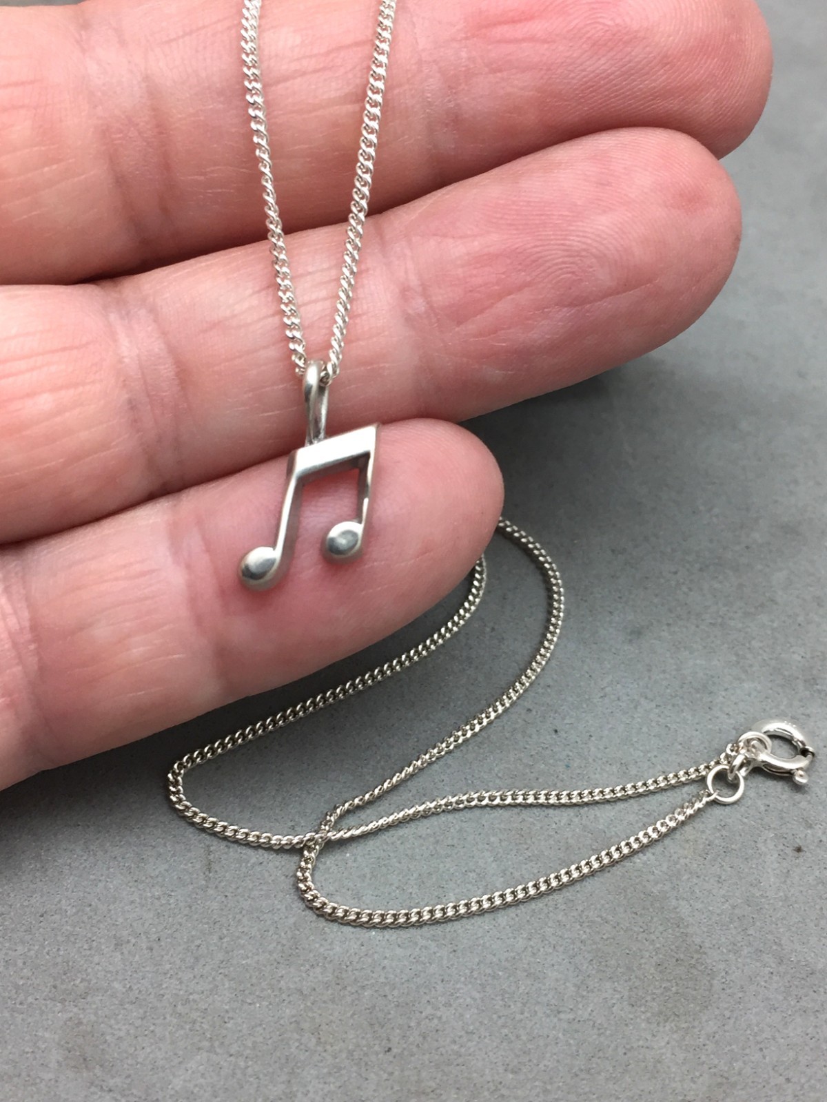 Sterling Silver Music Note Pendant Dainty 18″ Box Chain Musician 3.3 Gram