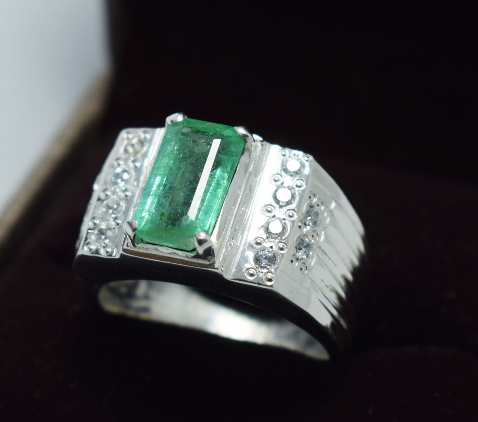 Emerald Ring: Natural Esmeralda, Sterling Silver & Zircon