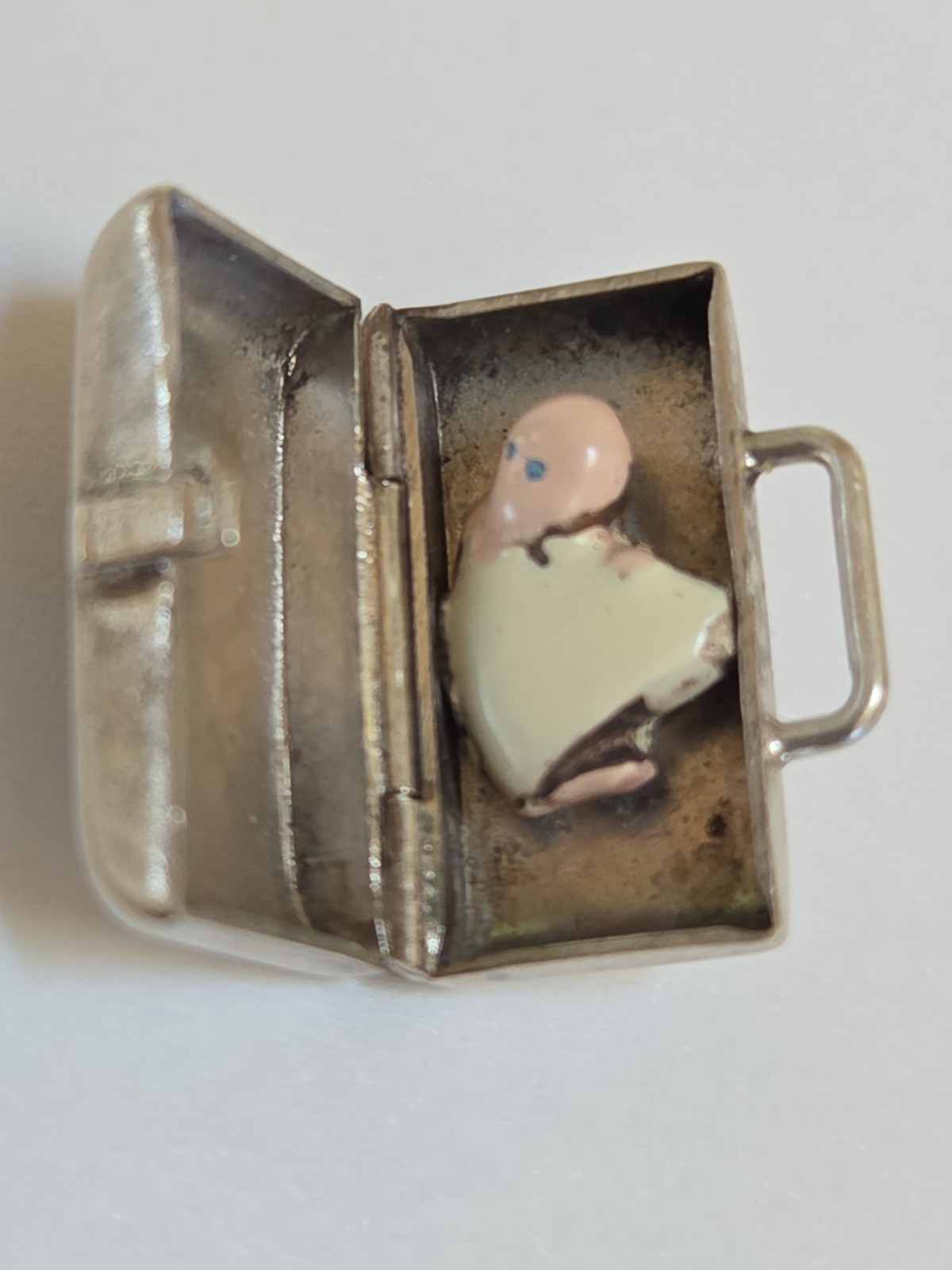 Sterling Silver ~ MD Doctor Bag Charm ~ Opens ~ FABULOUS Enamel Baby ~ VINTAGE