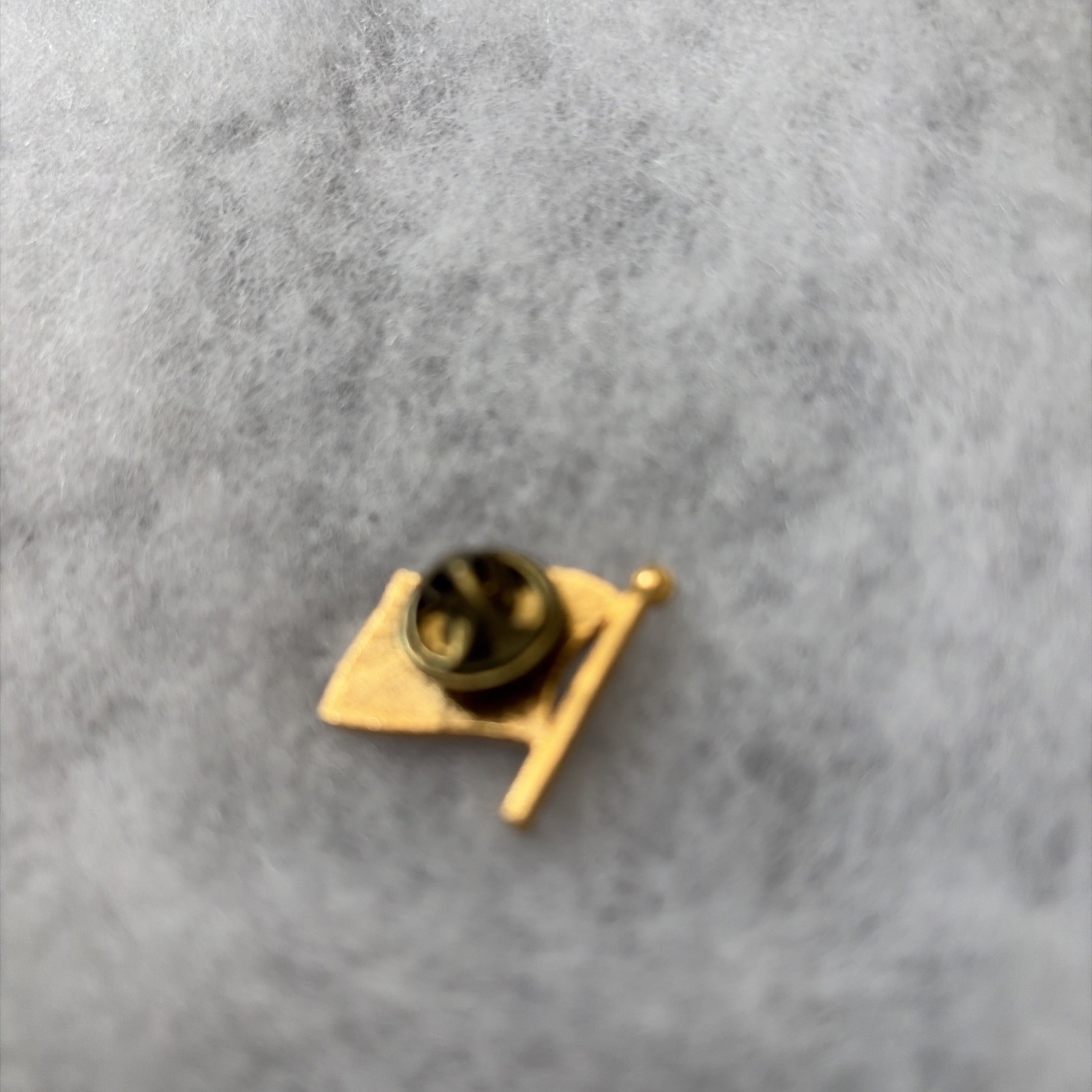 Vintage Gold Tone USA American Red White And Blue Flag Lapel Pin Tie Tack