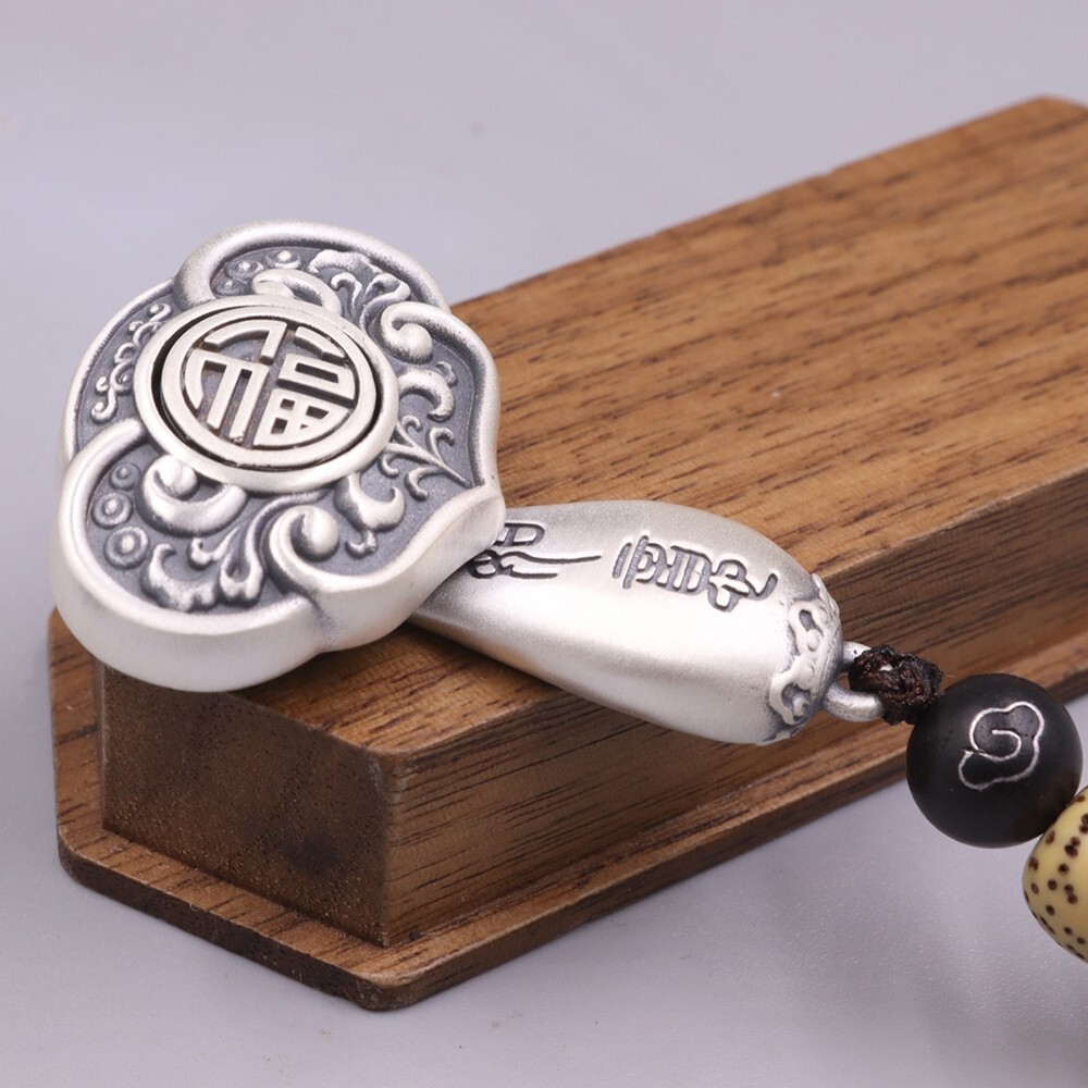 Solid 999 Fine Silver Lucky Pendant – Ruyi 如意 Blessing Pendant 40mm H 22-24G