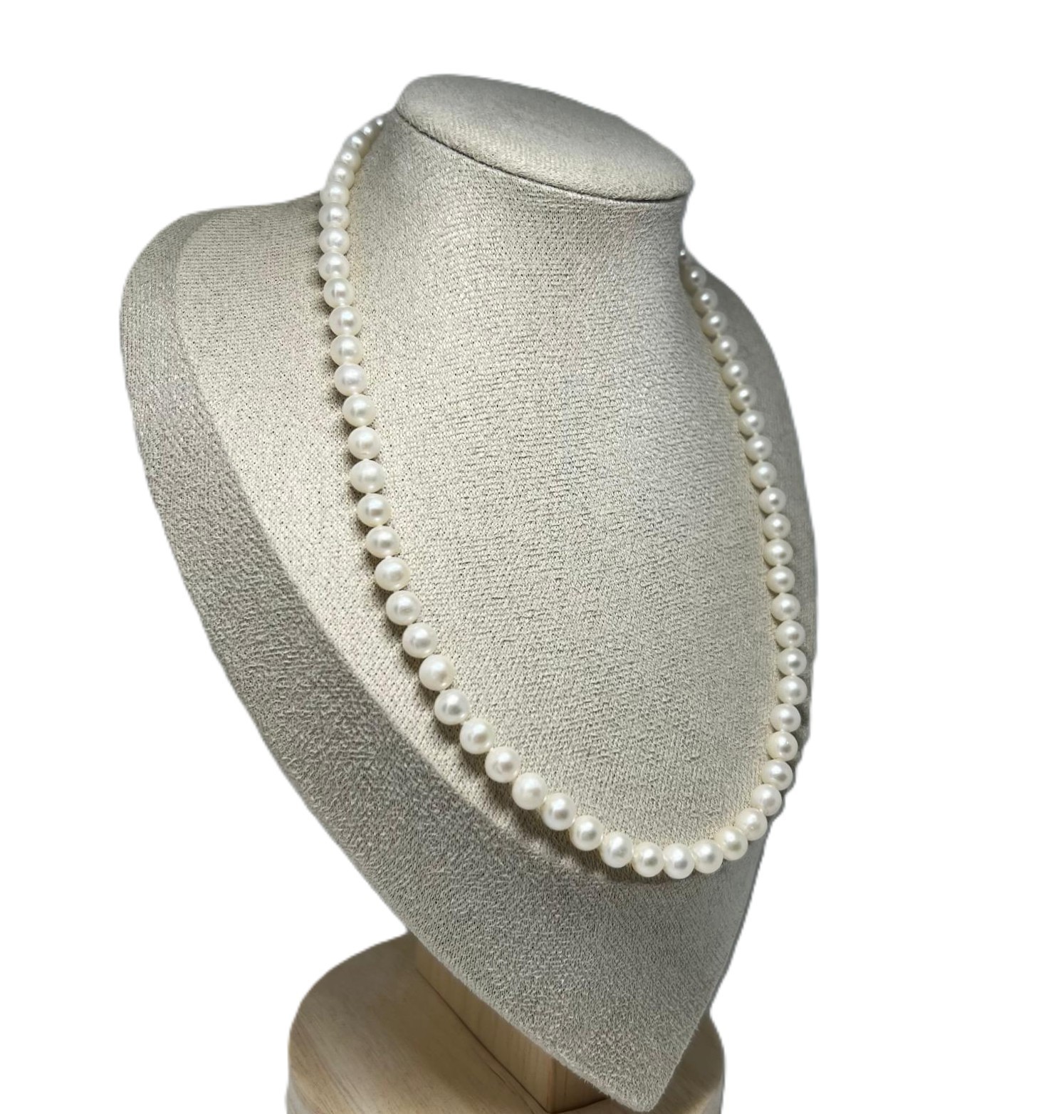 Luxurious Minimalist Pearl Necklace 925 Silver Clasp 45cm