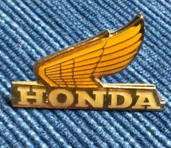 NEW NOS Honda Motorcycle Gold Wing Enamel Lapel Pin 1″ Badge For Jacket + ~890A