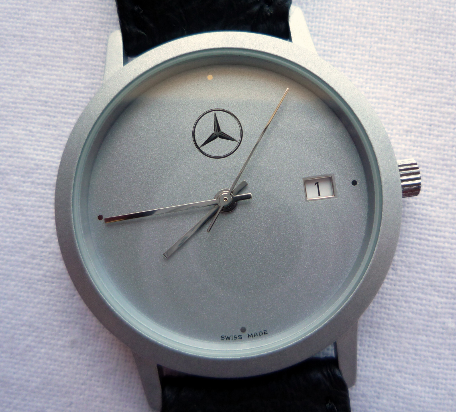 Mercedes Benz Vintage Classic Car Accessory Sport Basic Design Swiss Made Watch