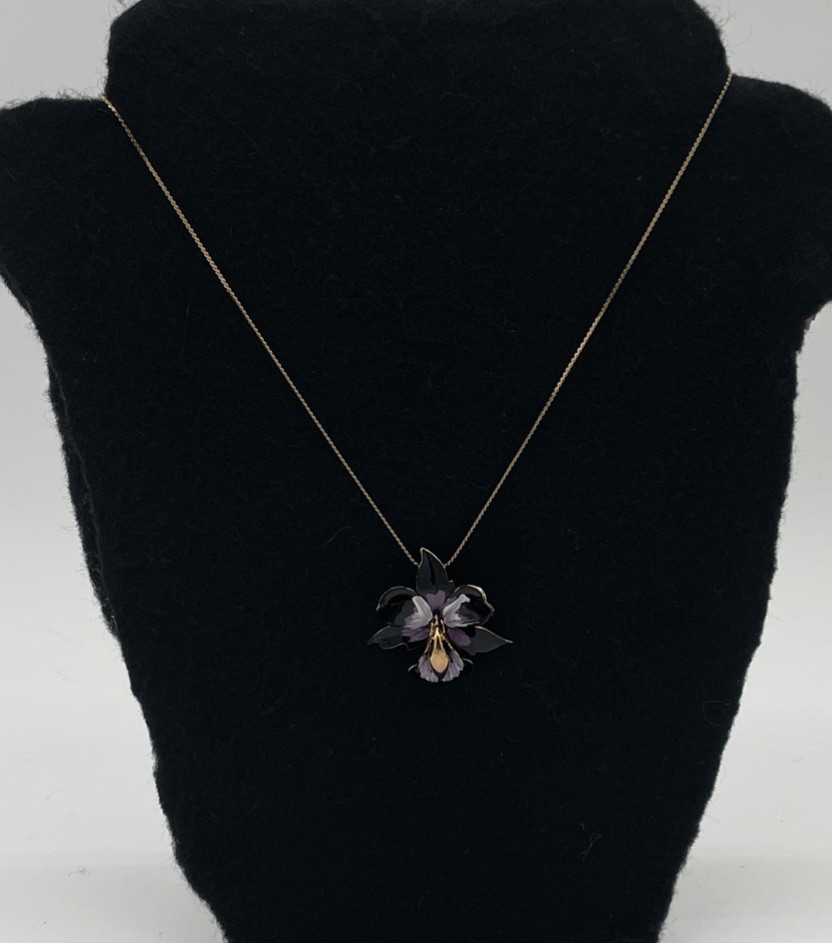 Unbranded Black & White Orchid Pendant Necklace With Gold Serpentine Chain