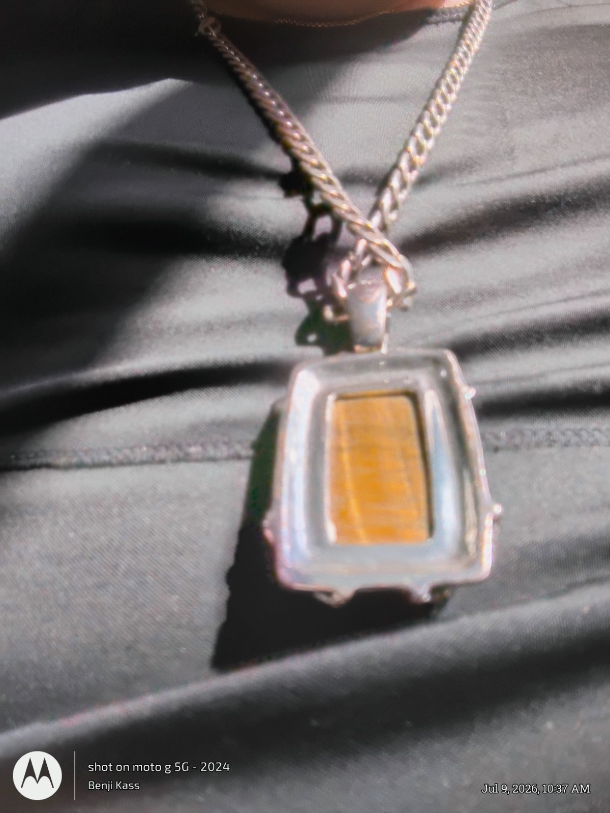 Vintage Joan Rivers Goldtone & Tigers Eye Pendant Necklace