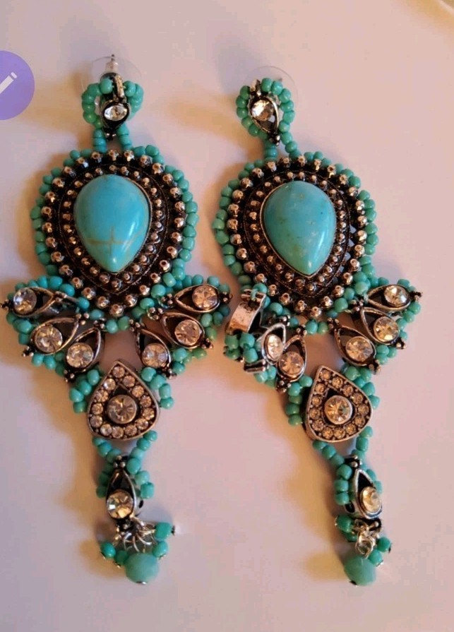 Jessica Simpson Faux Turqouise Beaded Stone Chandalier Earrings