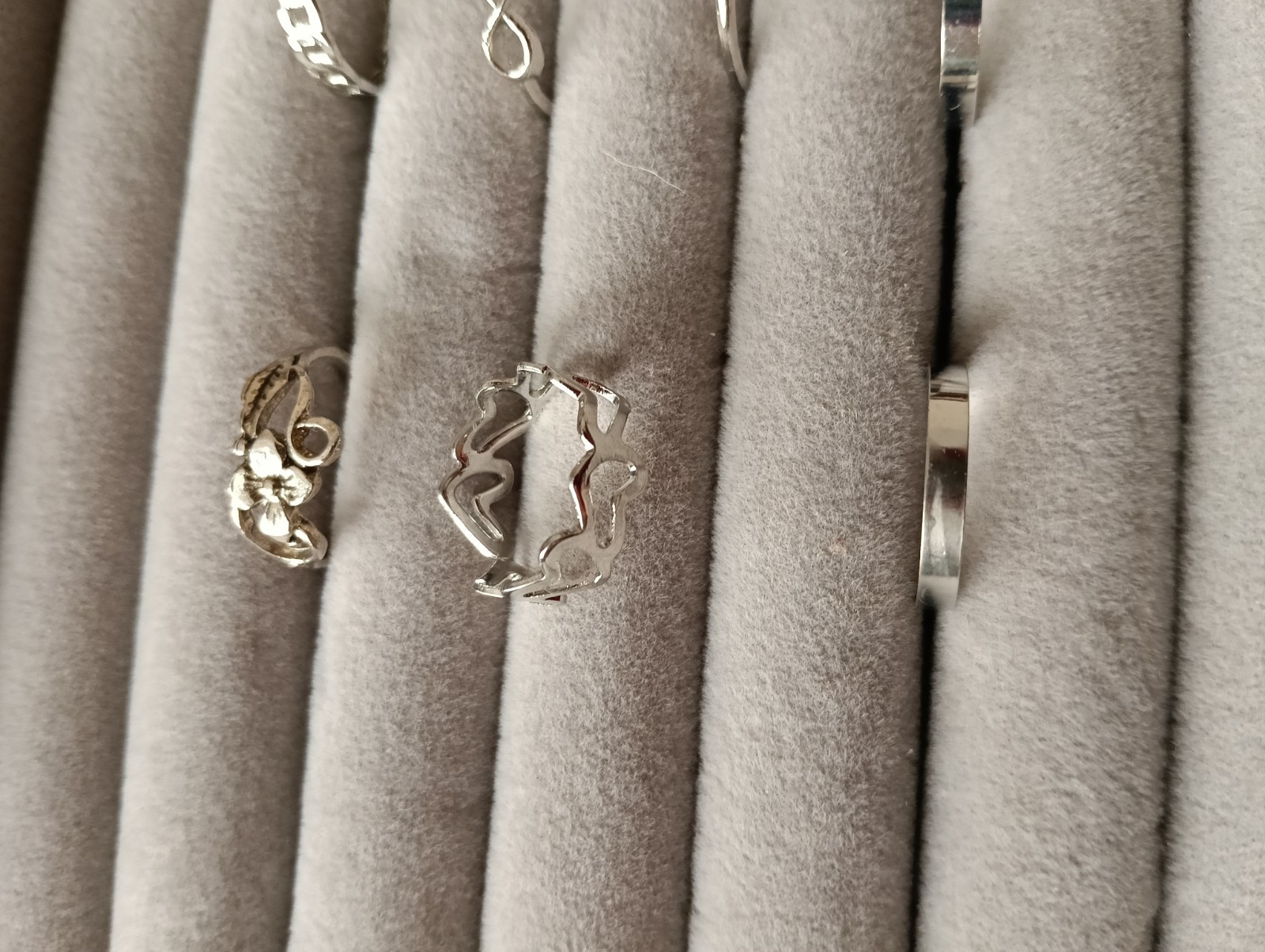 9 x Collection Various Style Silver Coloured Costume Rings free Size