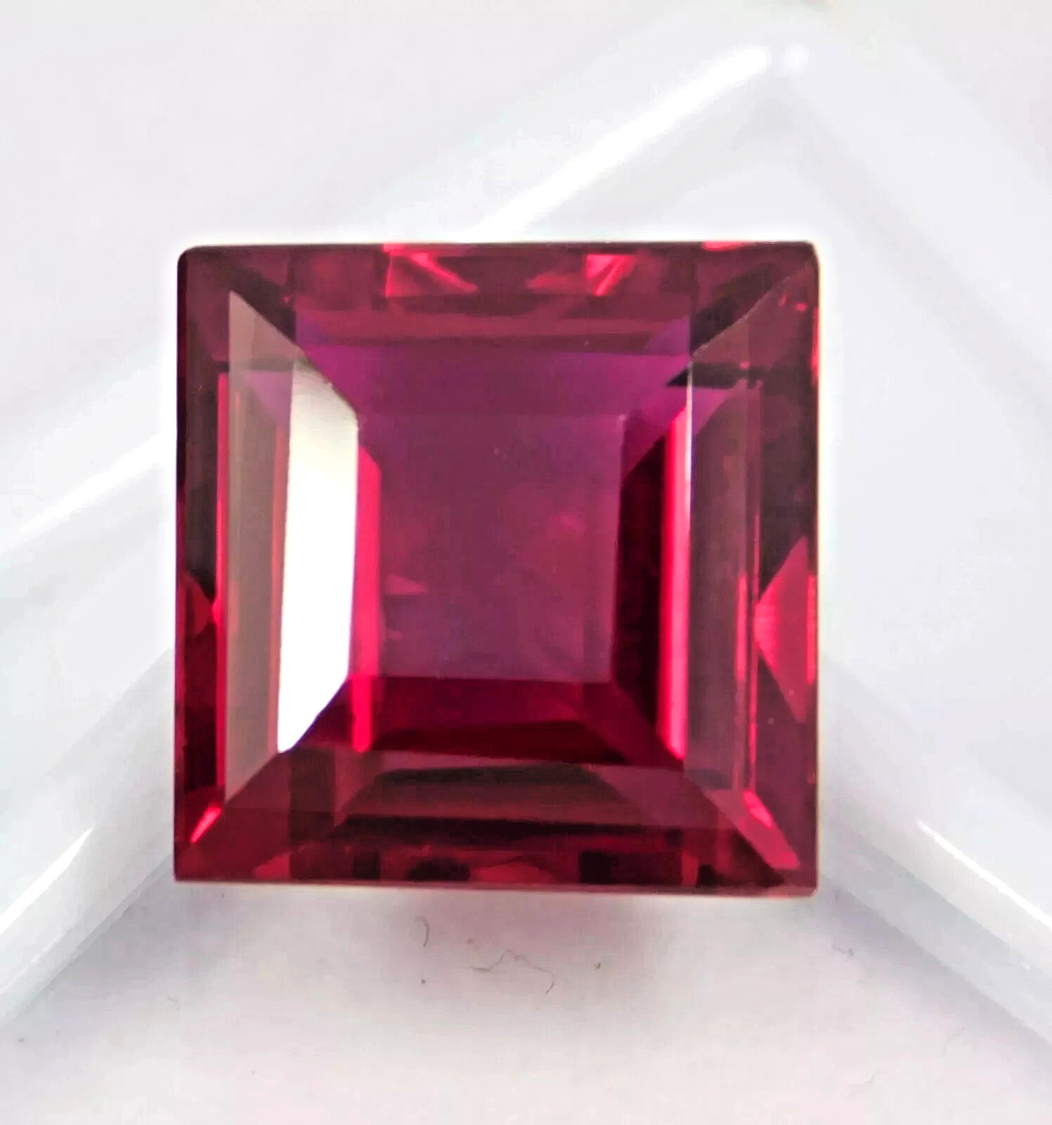 Natural Princess Cut Red Ruby Loose 14 Ct AGL Certified Faceted Gemstone