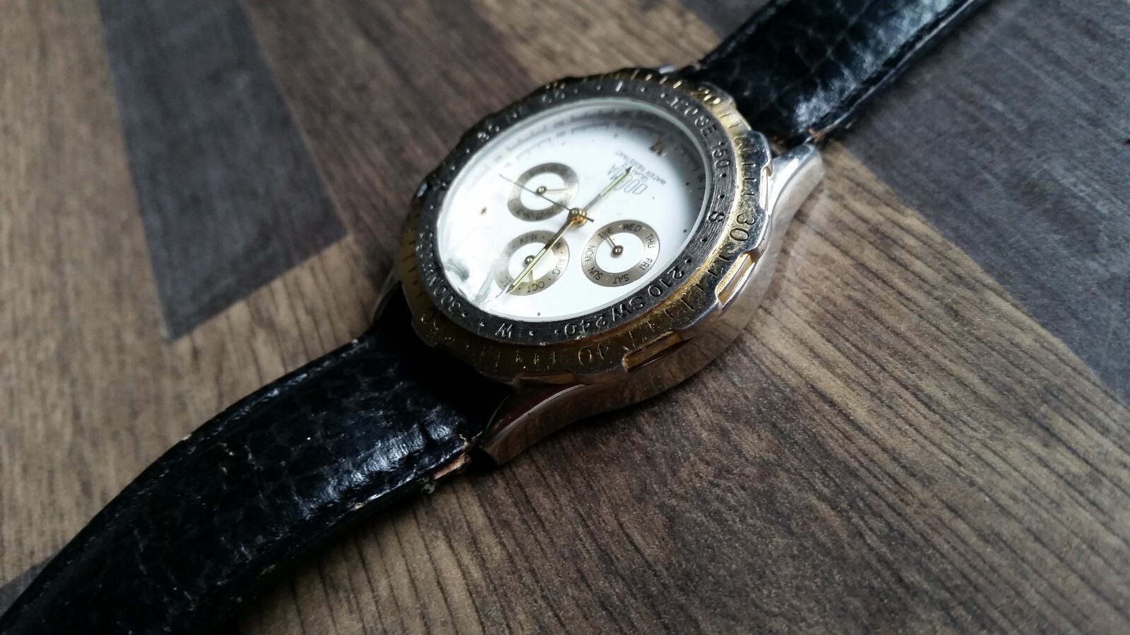 VINTAGE LARGE DOGMA CHRONOGRAPH QUARTZ – SPARES REPAIR