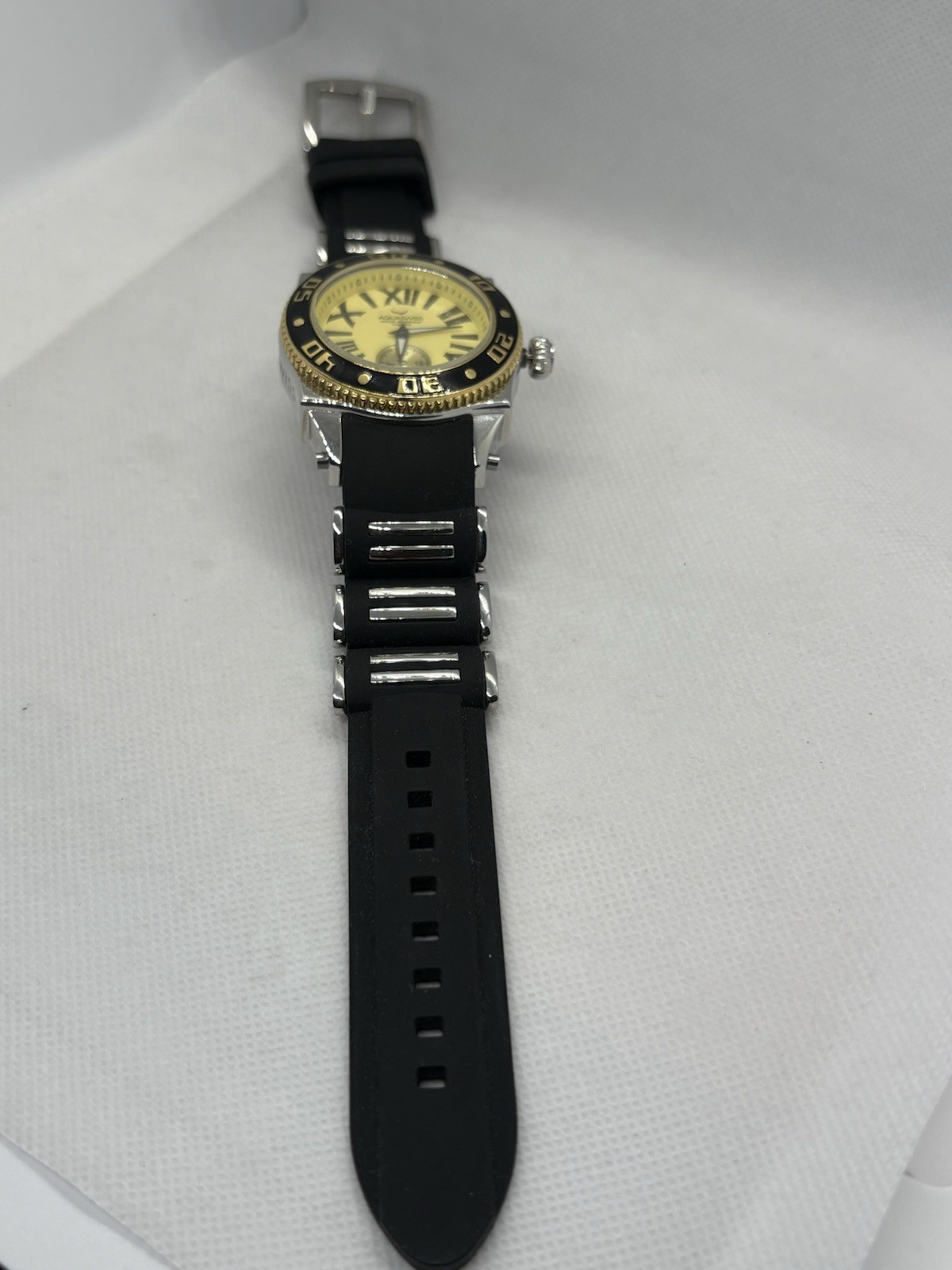 Aquaswiss Swissport SW1062M Mens Watch Yellow Roman Numeral Dial Unworn NEW