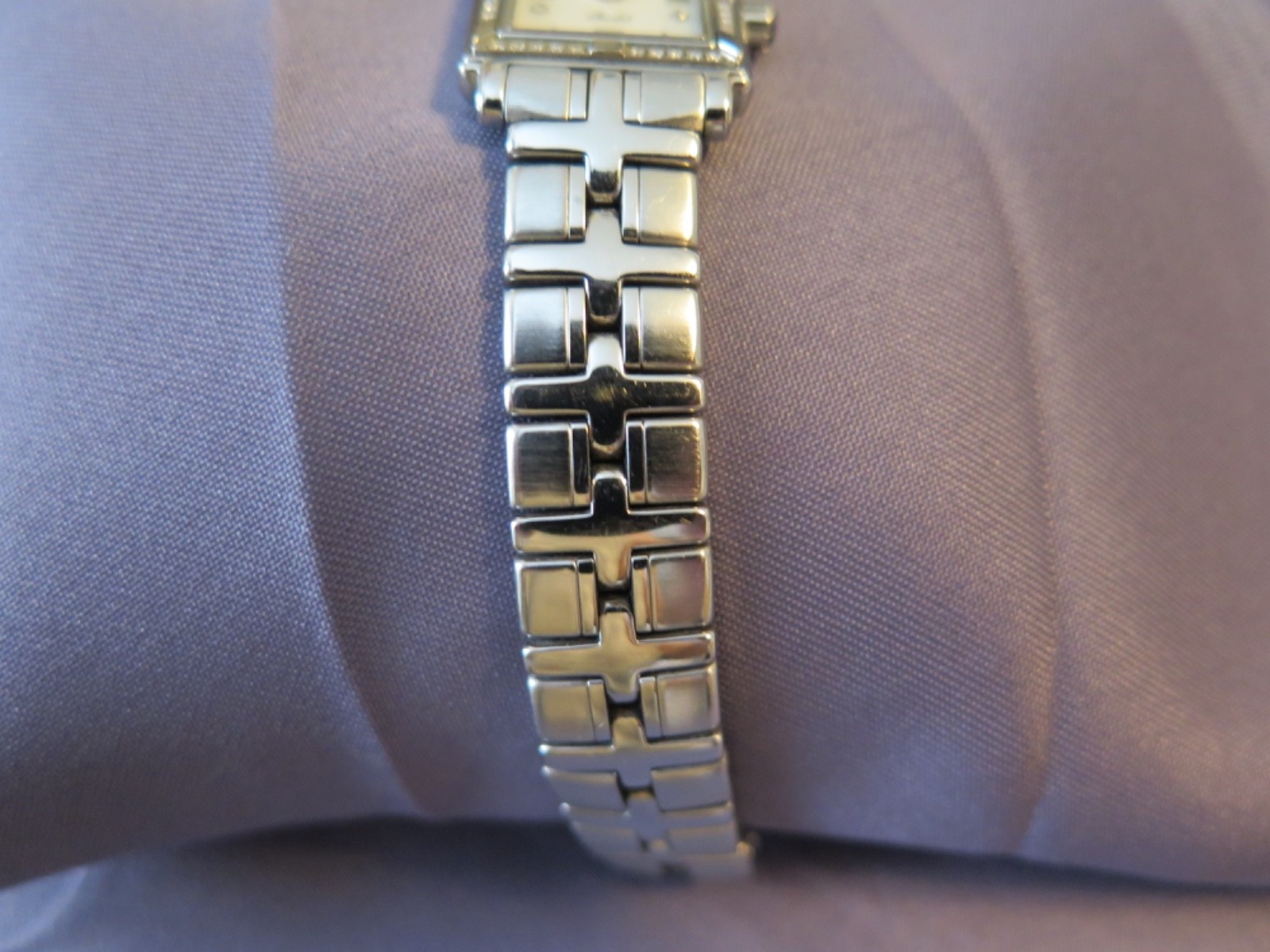 Raymond Weil Womens Parsifal with Diamonds #9631w/extra links