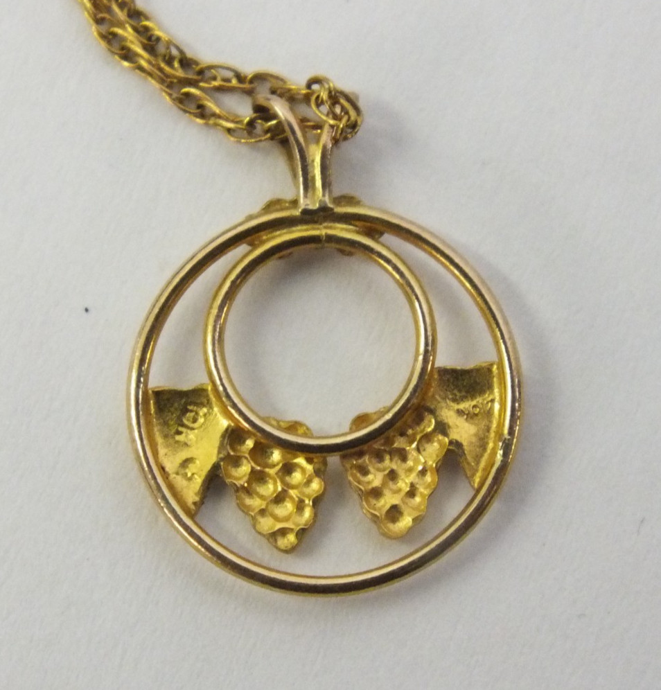 Landstrom’s Black Hills Gold 10k Gold Grape Cluster Necklace