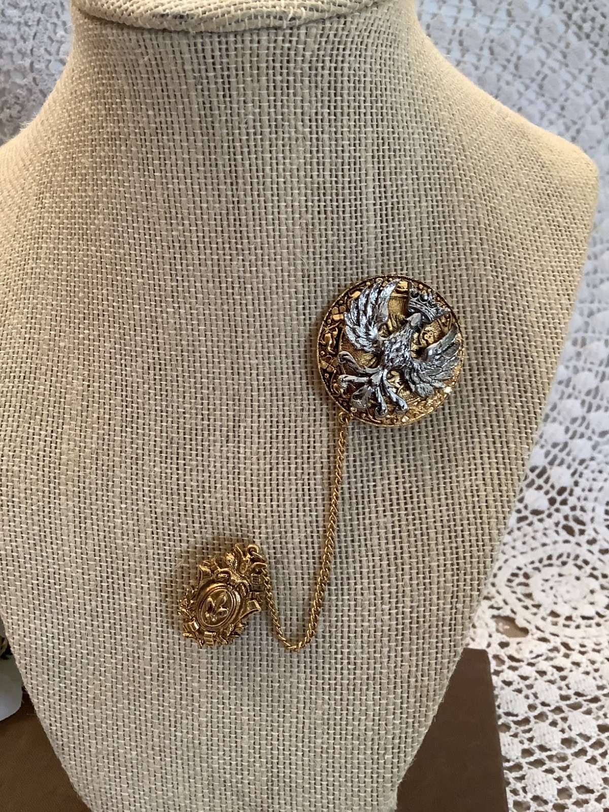 Arthur Pepper gold silver crown Fleur De Lis Eagle lapel stick pin Medieval king
