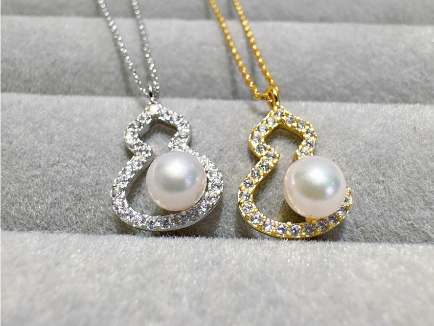 Personality, Retro Style 5A 5-6MM Natural round Akoya pearl gourd pendant S925