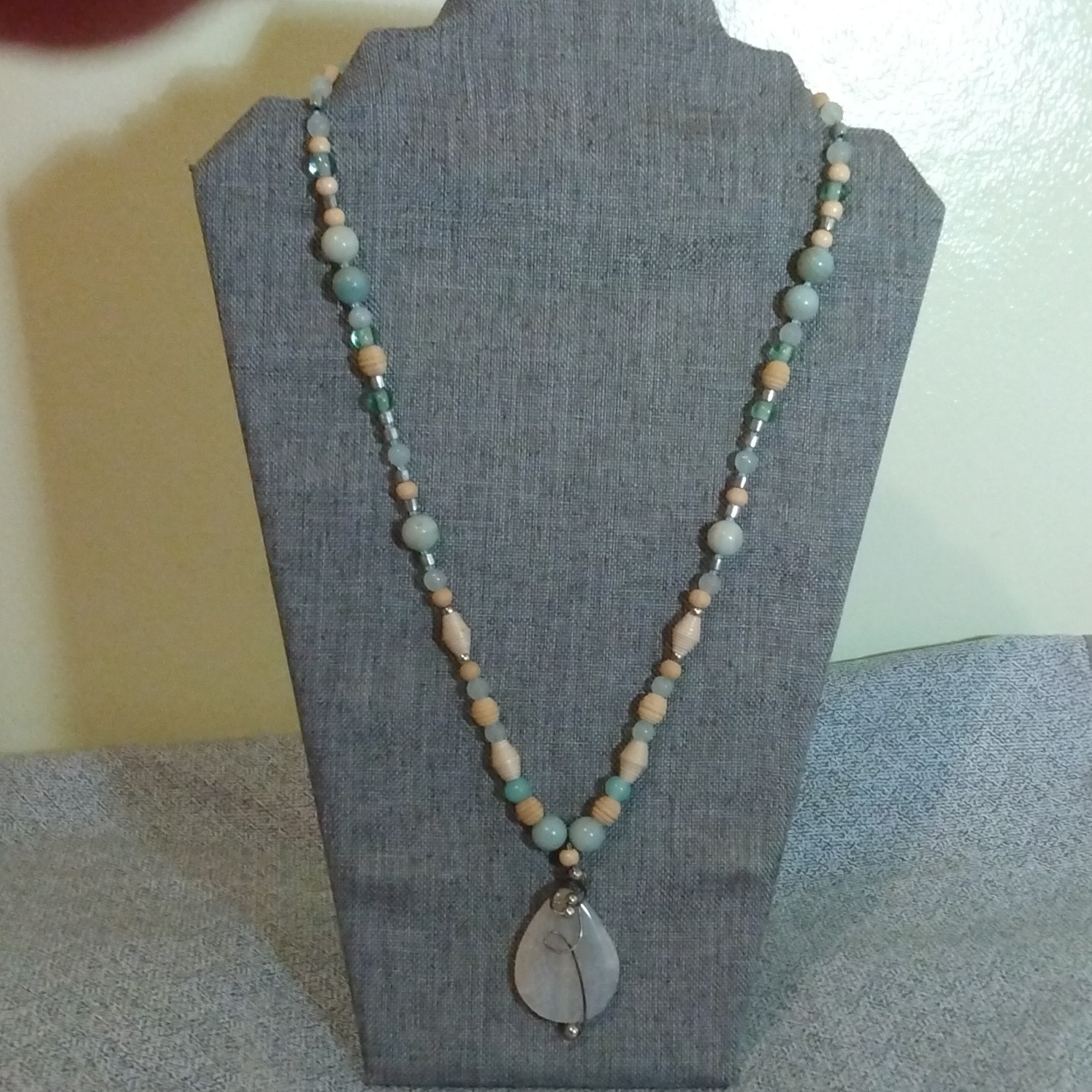 Blue Beige Beaded Necklace Teardrop Charm Pendant Silver Tone Lobster Clasp