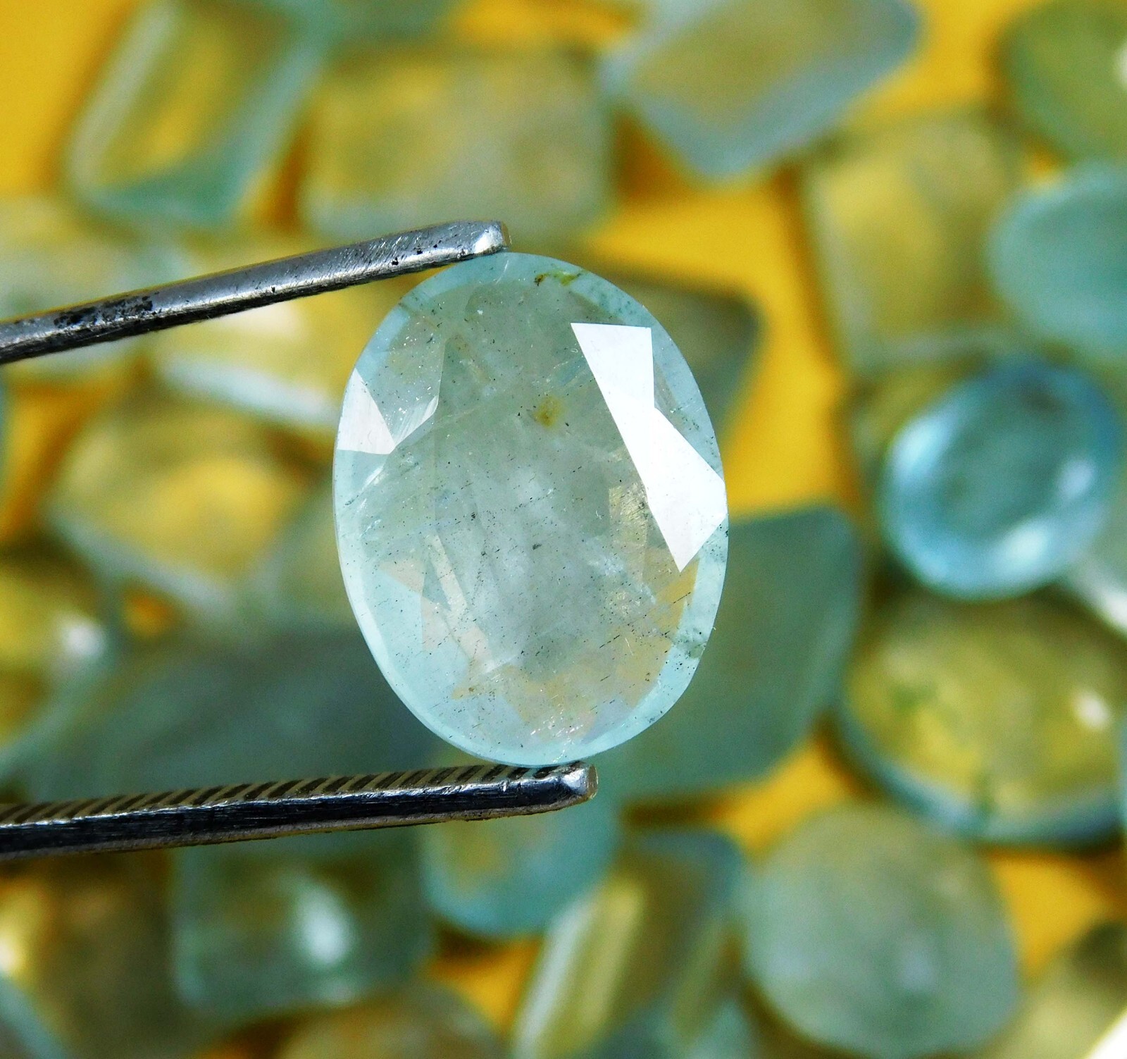OMSAIGEMS !! 90 Cts + Lot wit Beauty 20 Pcs AQUAMARINE from BRAZIL.