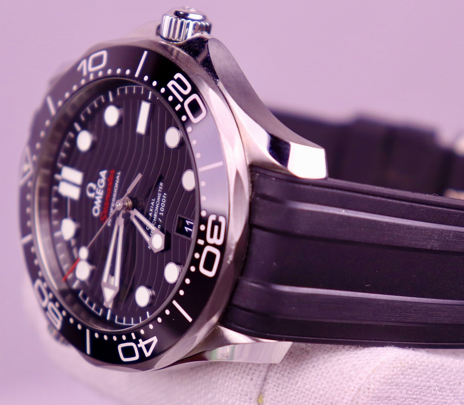 Omega Seamaster Professional 300 Rubber (Black) Ref. 210.32.42.20.01 Case #553