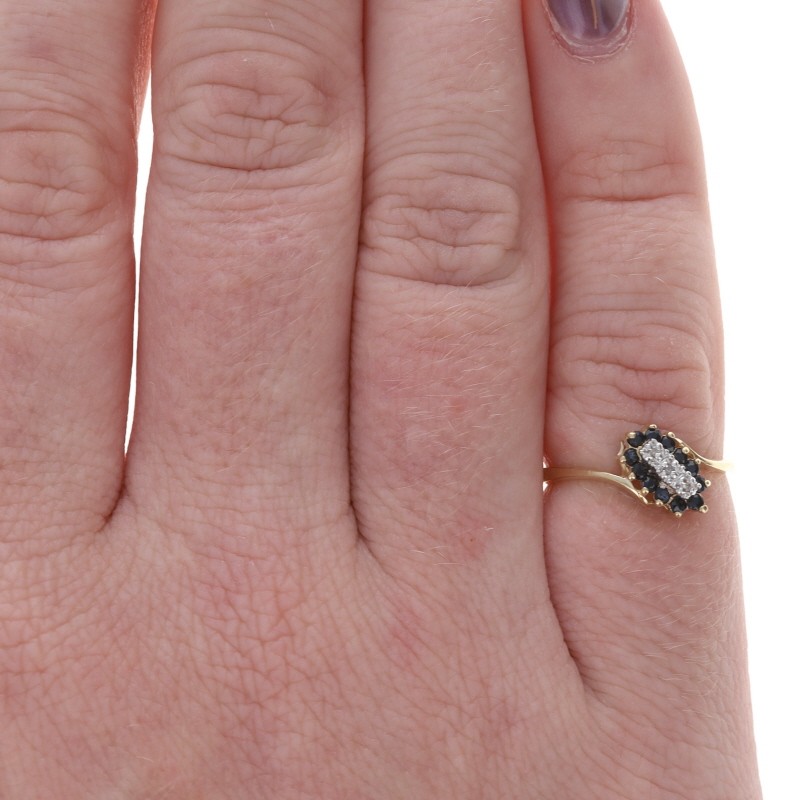 Yellow Gold Sapphire Diamond Cluster Halo Bypass Ring – 10k Round .26ctw