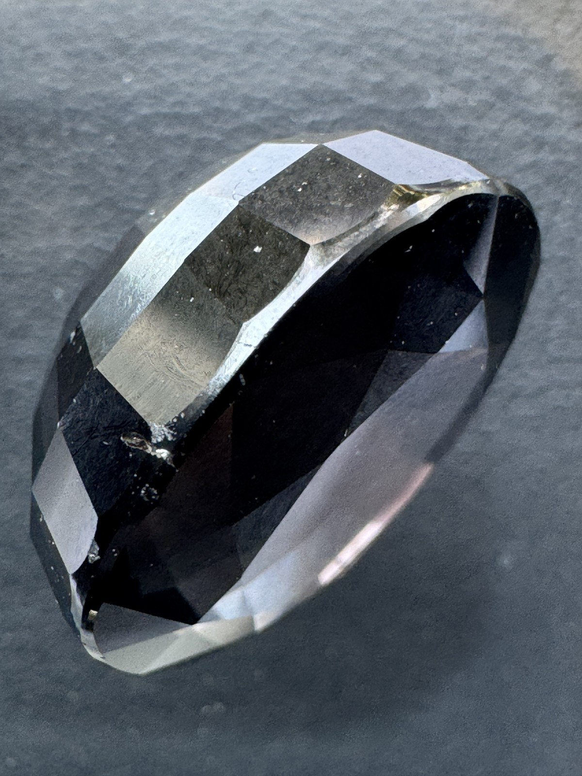 Dark Purple TOURMALINE, 14.04 Carats, 15.4 x 11.8 mm Oval, VSI. Mined in Nigeria