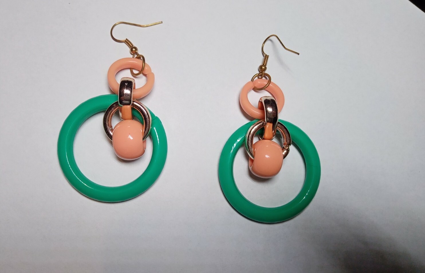 ORECCHINI PLASTICA 